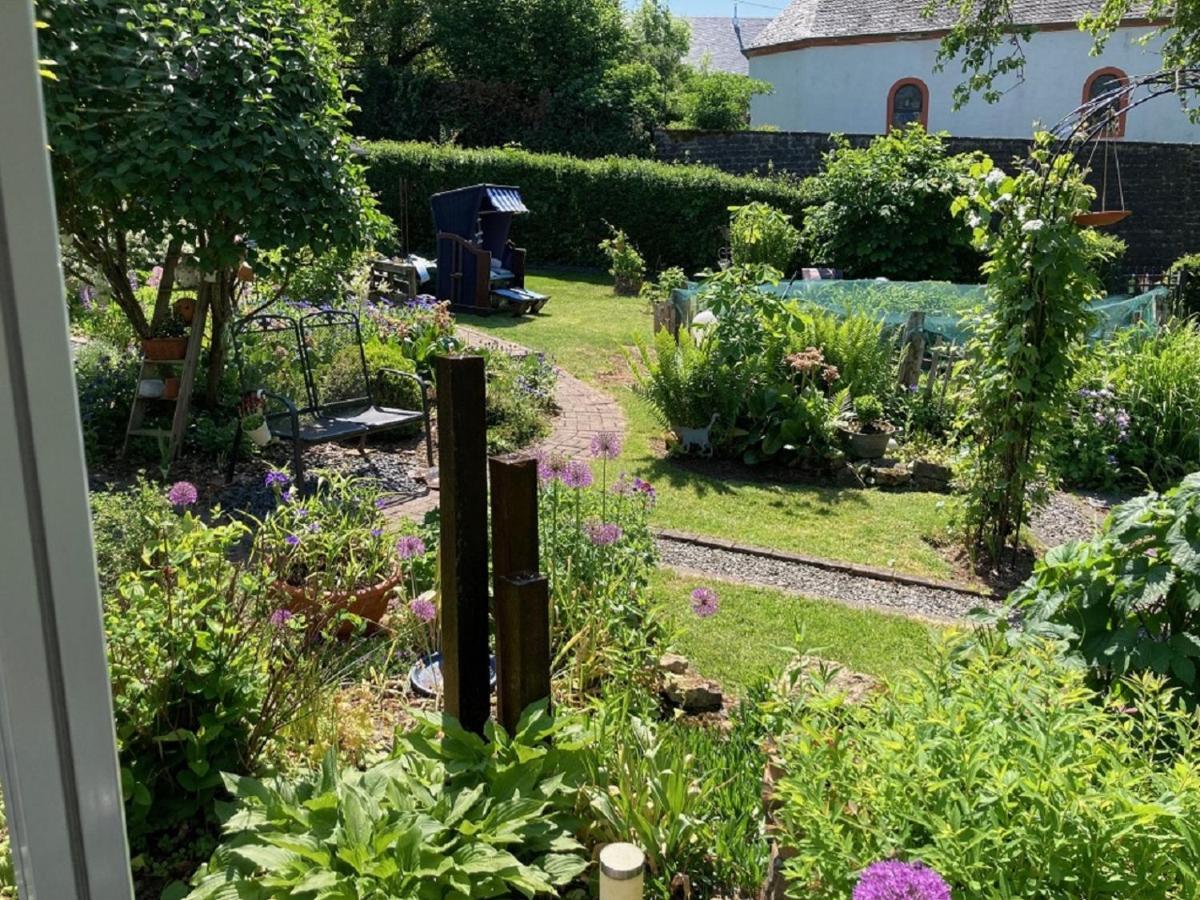 Kleine Auszeit, Schoene Neue Ferienwohnung Bitburg Luaran gambar